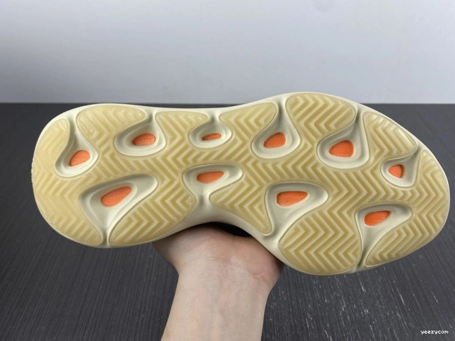 Fade ID1674 Yeezy V3 700 Salt Adidas 0924